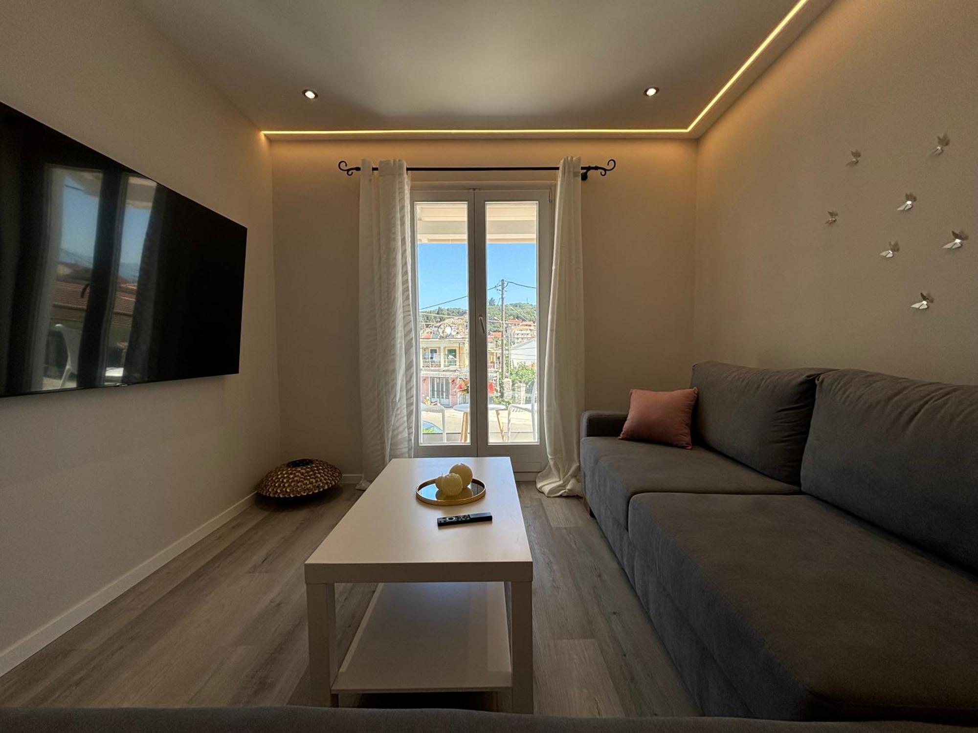Mayflower Apartments Kassiopi Exterior photo