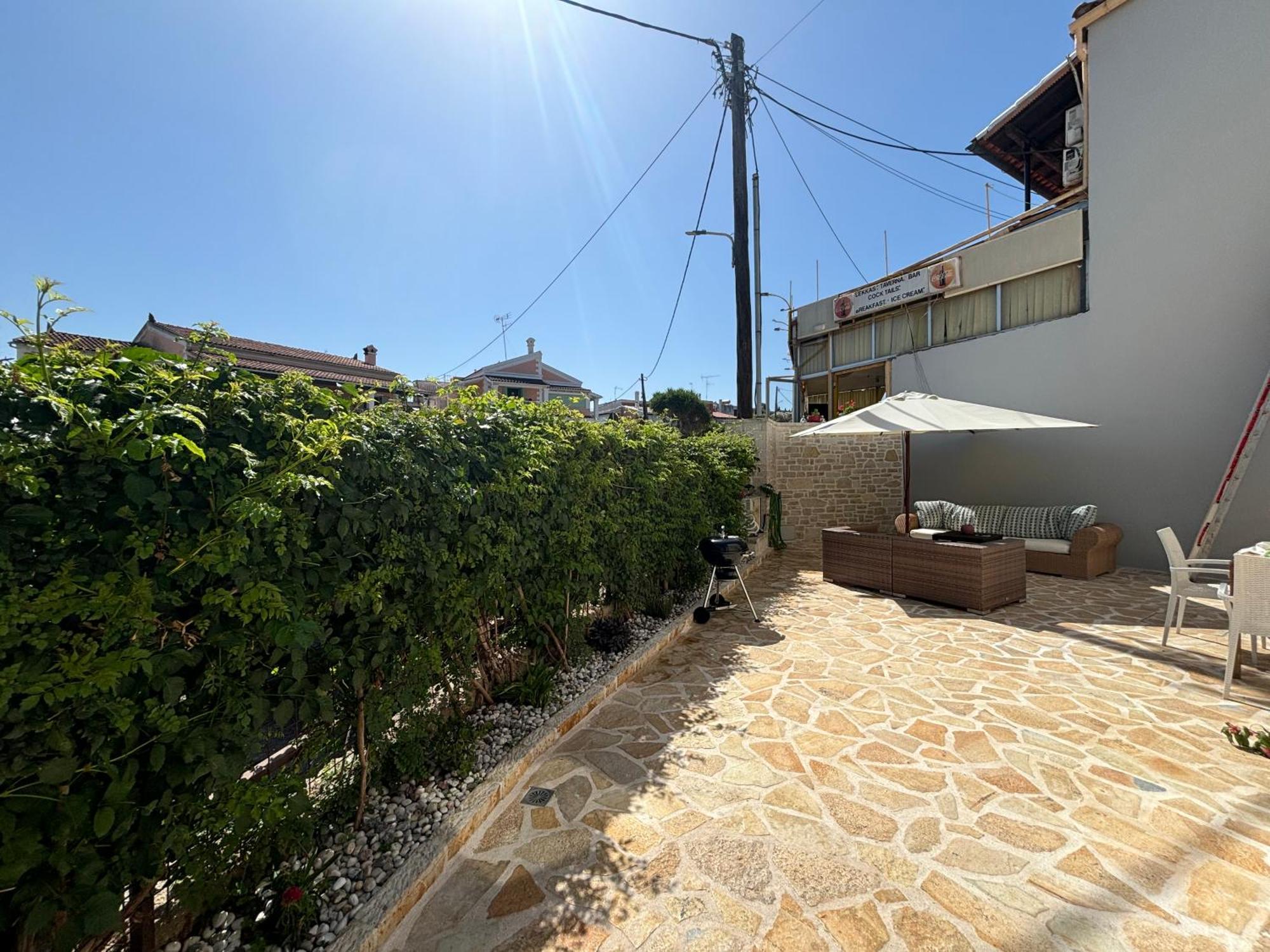 Mayflower Apartments Kassiopi Exterior photo